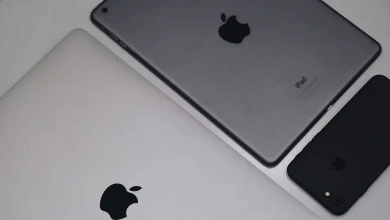 macbook-iphone-ipad